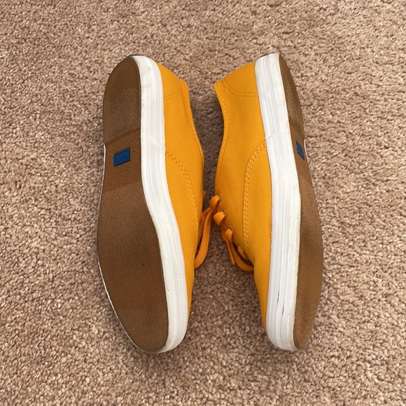 Orange Keds - Picture 3 of 3